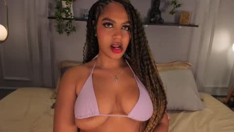 Snapshot of taylor_sexyy chatting on 9, 9, 2025 Taylor online show from 9, 9, 2025