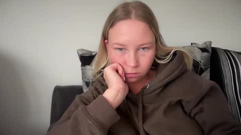 taylorlovett online show from 13, 2, 2025