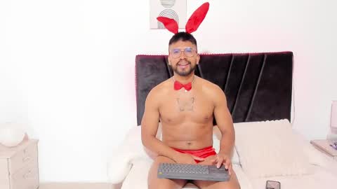 taylormaccurdy_ online show from 30, 10, 2025