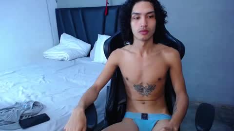 Snapshot of tayronx33 chatting on 5, 2, 2026 Tayron online show from 5, 2, 2026