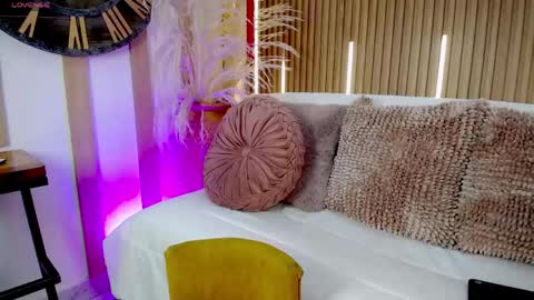 Snapshot of tayzon_foxxx chatting on 10, 5, 2026 Sofia online show from 10, 5, 2026