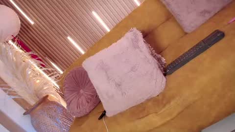 Snapshot of tayzon_foxxx chatting on 13, 6, 2026 Sofia online show from 13, 6, 2026