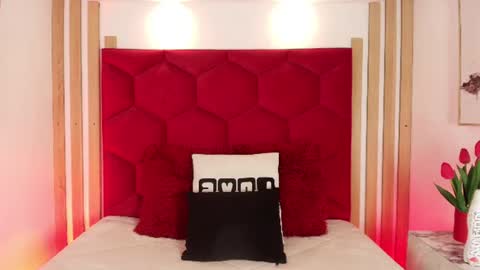 Snapshot of tayzon_foxxx chatting on 6, 7, 2026 Sofia online show from 6, 7, 2026