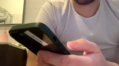 Snapshot of tbest1986 chatting on 25, 3, 2026 Tbest1986 online show from 25, 3, 2026