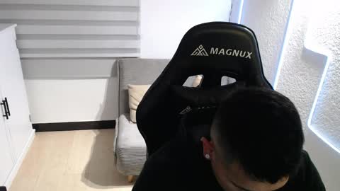 DYNAMITE DUO69 online show from 8, 4, 2026