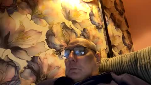 Mark online show from 16, 9, 2025