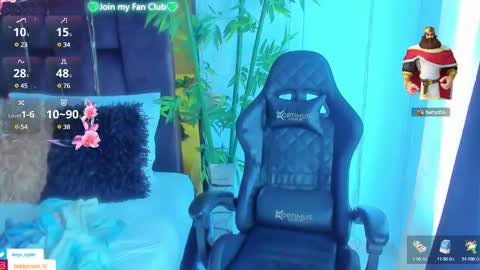 Snapshot of teddy_cowboy chatting on 7, 1, 2025 Follow me on Twitter boys ryder and instagram teddyscoot 12 online show from 7, 1, 2025
