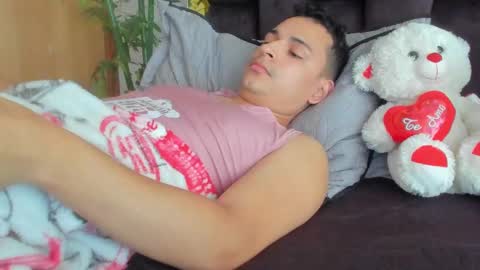 Snapshot of teddy_cowboy chatting on 19, 1, 2025 Follow me on Twitter boys ryder and instagram teddyscoot 12 online show from 19, 1, 2025