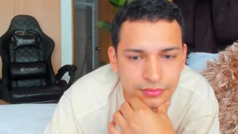 Snapshot of teddy_cowboy chatting on 20, 2, 2025 Follow me on Twitter boys ryder and instagram teddyscoot 12 online show from 20, 2, 2025