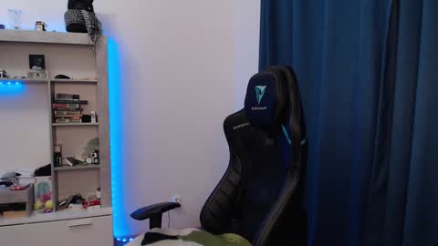 Teddy online show from 6, 2, 2025