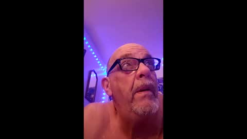 Snapshot of tedestep2 chatting on 25, 4, 2026 tedestep2 online show from 25, 4, 2026
