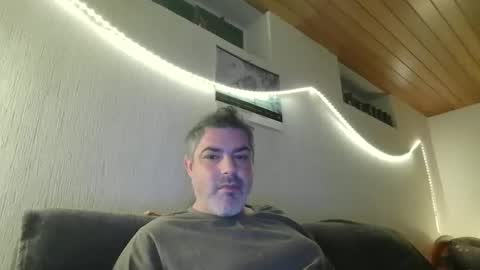 Snapshot of teeforyou chatting on 17, 1, 2025 Peter online show from 17, 1, 2025