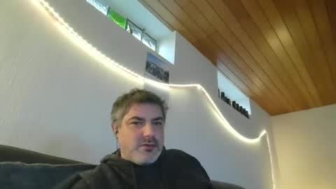 Snapshot of teeforyou chatting on 18, 2, 2025 Peter online show from 18, 2, 2025