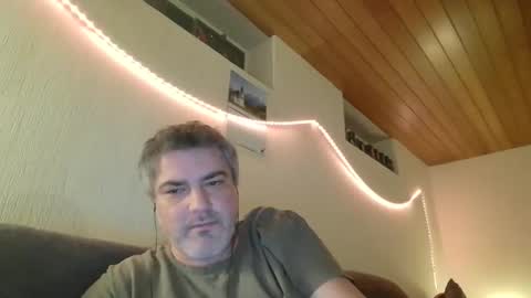 Snapshot of teeforyou chatting on 22, 2, 2025 Peter online show from 22, 2, 2025