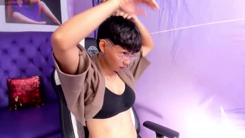Snapshot of tefi_meow chatting on 18, 9, 2025 Stefani online show from 18, 9, 2025