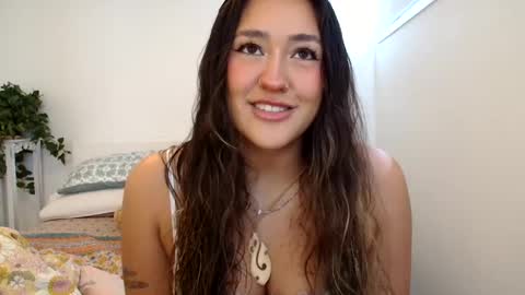 Telea Evans online show from 12, 12, 2024