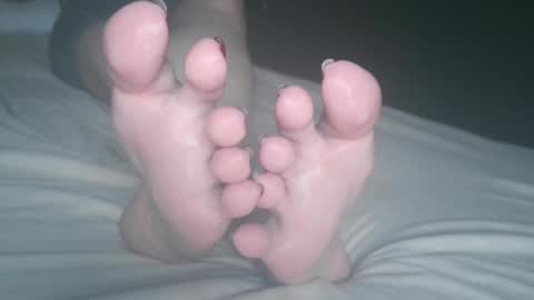 Viv West online show from 4, 2, 2025