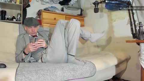 Virg Lszl online show from 2, 1, 2025