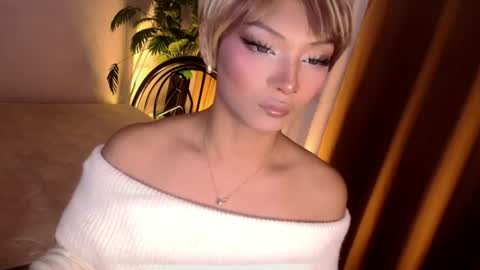 Snapshot of temptation_ashley chatting on 3, 8, 2026 temptation_ashley online show from 3, 8, 2026