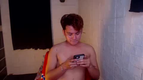Snapshot of tempting_jon chatting on 22, 5, 2026 tempting_jon online show from 22, 5, 2026