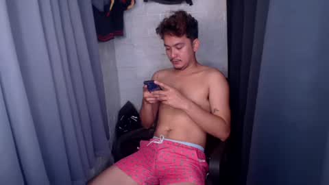 Snapshot of tempting_jon chatting on 5, 7, 2026 tempting_jon online show from 5, 7, 2026