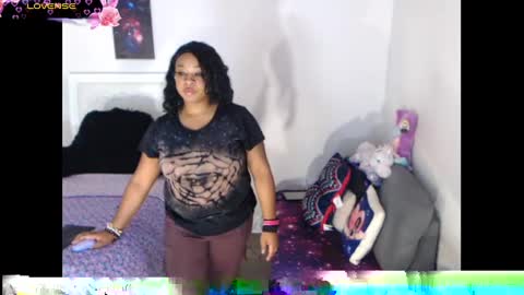 Snapshot of temptressbeauty24 chatting on 1, 1, 2025 Gaia online show from 1, 1, 2025