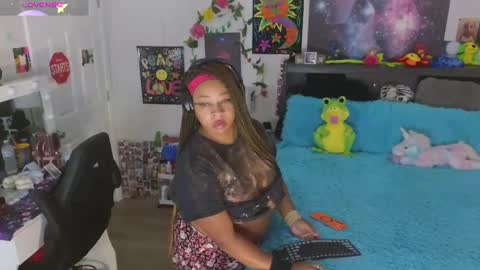 Snapshot of temptressbeauty24 chatting on 29, 9, 2025 Gaia online show from 29, 9, 2025