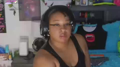 Snapshot of temptressbeauty24 chatting on 10, 10, 2025 Gaia online show from 10, 10, 2025