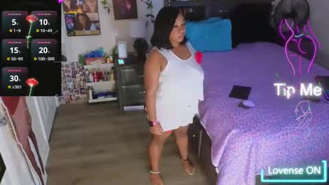 Snapshot of temptressbeauty24 chatting on 21, 10, 2025 Gaia online show from 21, 10, 2025