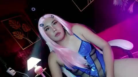 temptressxx_69 online show from 17, 5, 2026