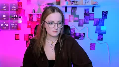 ur Louise online show from 14, 4, 2026