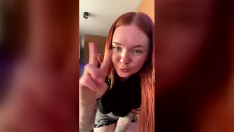 inst r0seamber0 online show from 9, 6, 2026