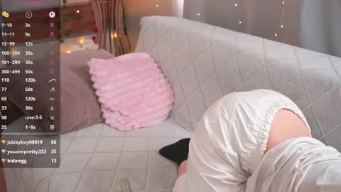 Snapshot of tenishal0ve chatting on 9, 4, 2026 Wanessa online show from 9, 4, 2026