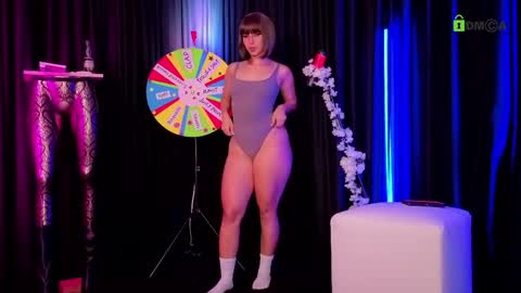 Snapshot of teretwerk_23 chatting on 17, 5, 2026 teresa help me reach 100 like online show from 17, 5, 2026