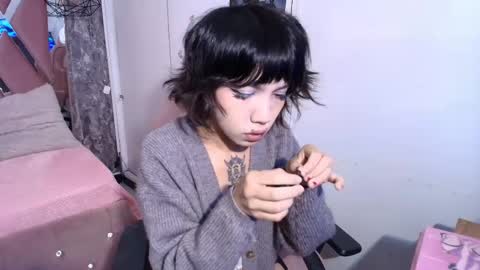 Terra Elowen online show from 26, 9, 2025