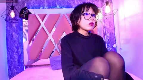 Terra Elowen online show from 21, 10, 2025