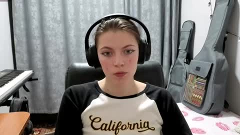 Anny Simpson online show from 16, 4, 2026