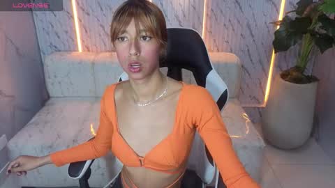 Snapshot of terry_tx chatting on 1, 10, 2025 Online 800 to 1400 online show from 1, 10, 2025