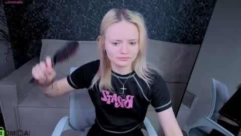 Snapshot of tessa_ashe chatting on 25, 4, 2026 Tessa online show from 25, 4, 2026