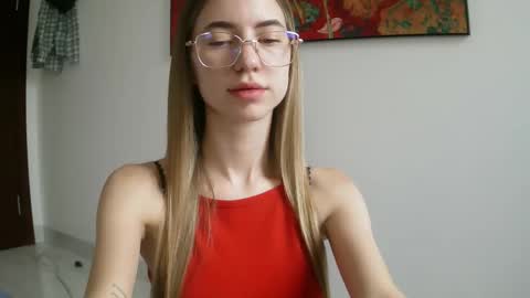 Snapshot of tessa_calmness chatting on 3, 3, 2026 tessa_calmness online show from 3, 3, 2026