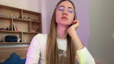 tessa_calmness online show from 10, 4, 2026