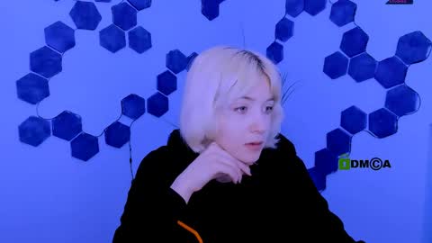 tessa_tea online show from 27, 3, 2026