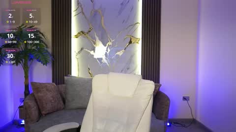 Tessa Fox online show from 7, 11, 2025