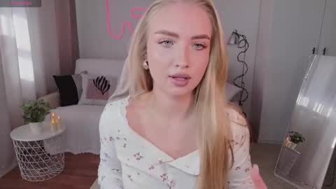 TessaHamilton online show from 14, 3, 2026