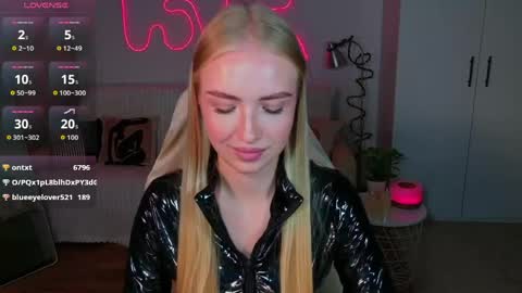 Snapshot of tessahamilton chatting on 31, 5, 2026 TessaHamilton online show from 31, 5, 2026