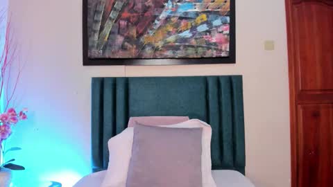 Tessamonroee online show from 26, 2, 2026