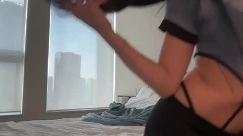 Snapshot of tessatan chatting on 27, 10, 2025 Tessa online show from 27, 10, 2025