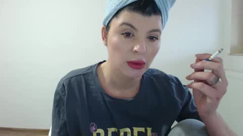 naughty tess online show from 28, 2, 2025