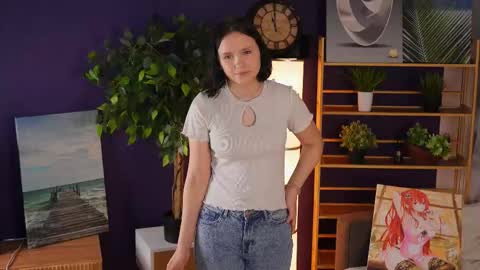 Snapshot of tesssmylie chatting on 21, 10, 2025 Alice online show from 21, 10, 2025