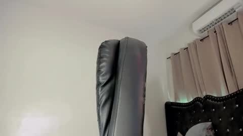 Snapshot of tgirl_luna69 chatting on 29, 4, 2026 Luna online show from 29, 4, 2026
